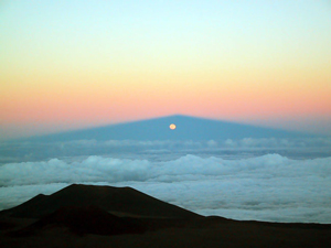Atmospheric Optics:  Rays and Shadows image